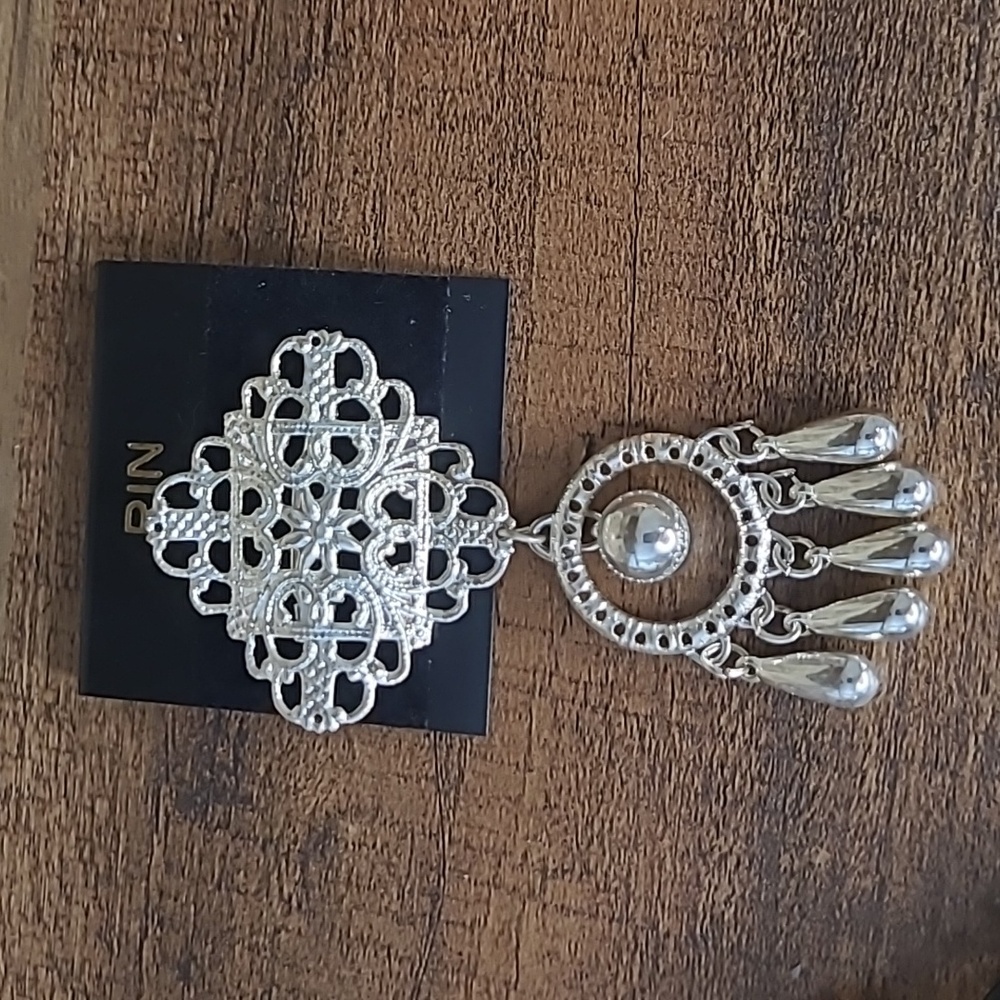 VINTAGE Silver Dangle Brooch